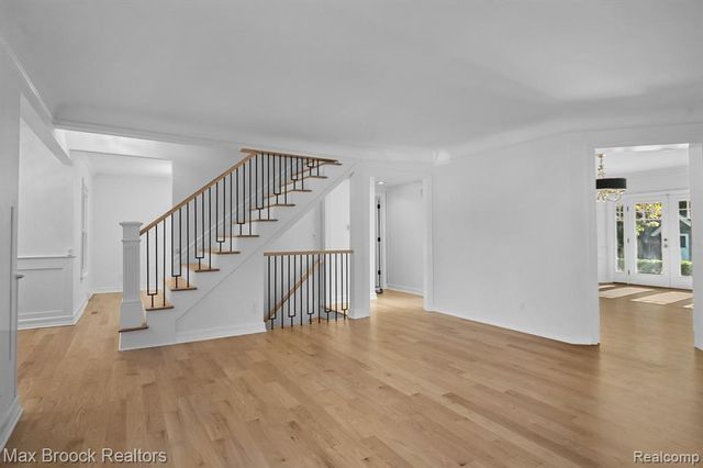 2120 Buckingham Avenue, Birmingham, MI 48009