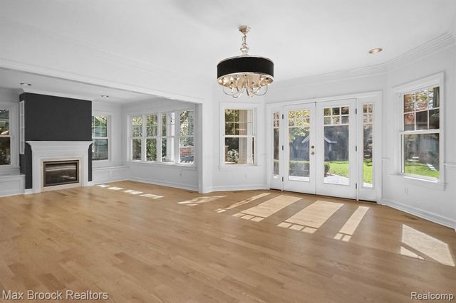 2120 Buckingham Avenue, Birmingham, MI 48009