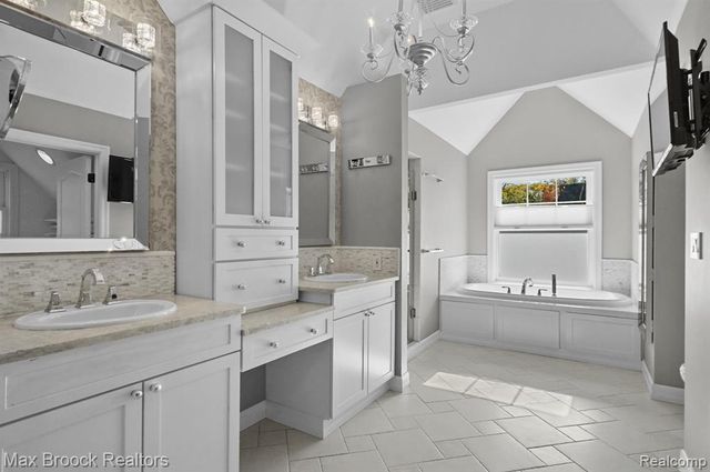 2120 Buckingham Avenue, Birmingham, MI 48009