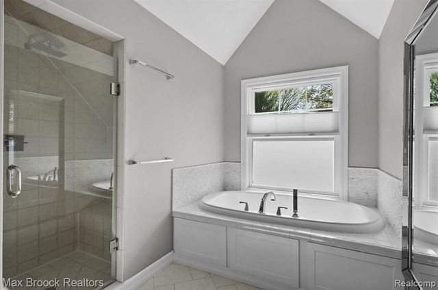 2120 Buckingham Avenue, Birmingham, MI 48009