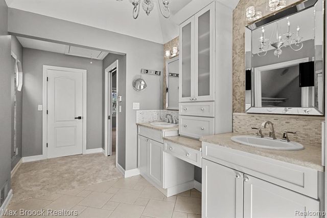 2120 Buckingham Avenue, Birmingham, MI 48009