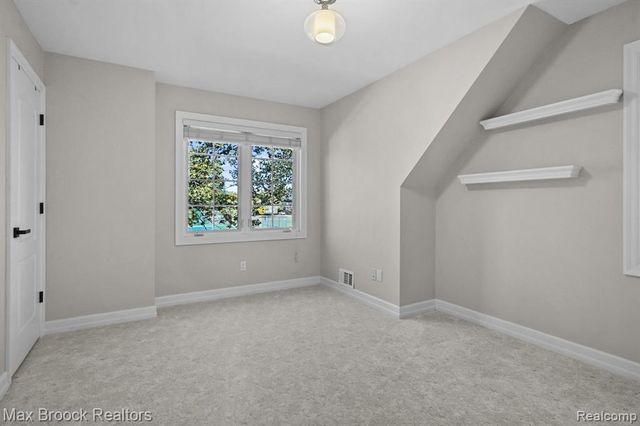 2120 Buckingham Avenue, Birmingham, MI 48009