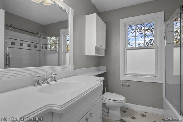 2120 Buckingham Avenue, Birmingham, MI 48009