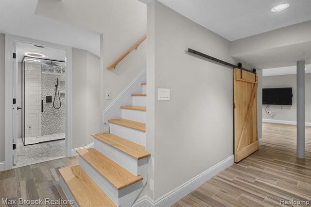 2120 Buckingham Avenue, Birmingham, MI 48009