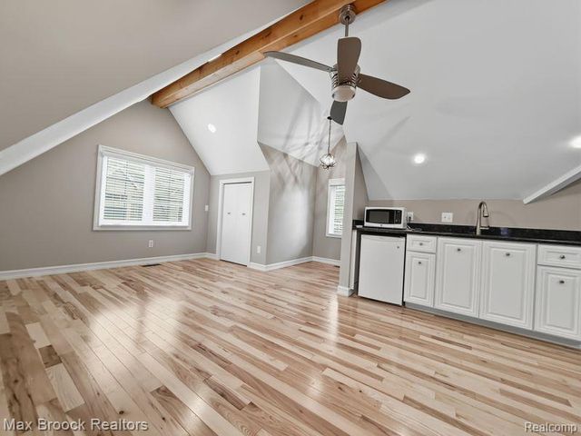 2120 Buckingham Avenue, Birmingham, MI 48009