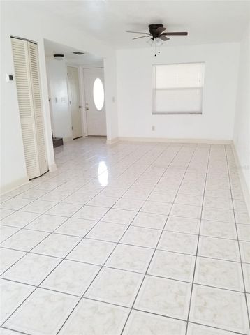 5134 TENNIS COURT CIRCLE, Tampa, FL 33617