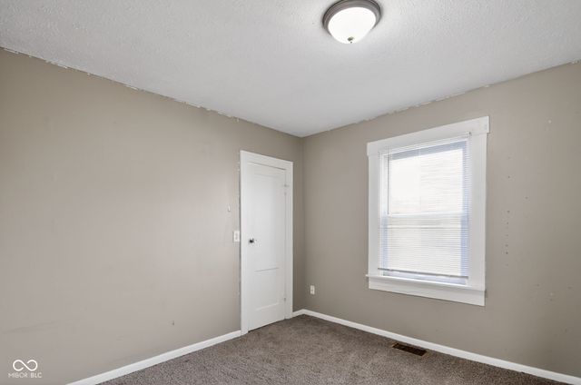 15 Myron Avenue, Indianapolis, IN 46241