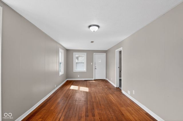 15 Myron Avenue, Indianapolis, IN 46241