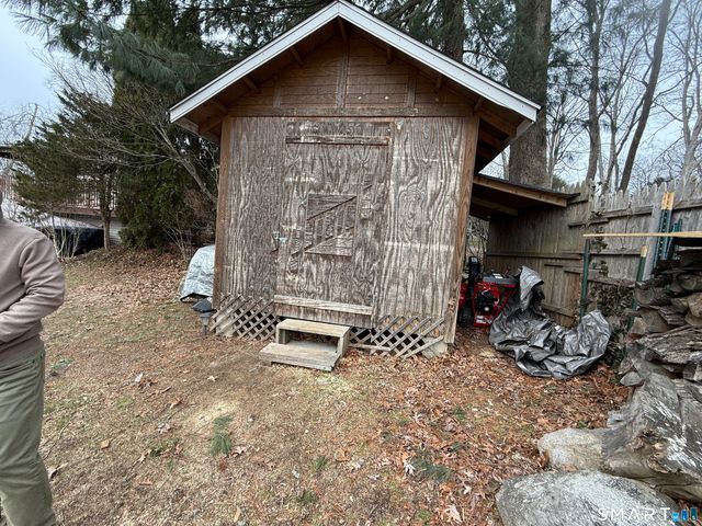 82 Sherry Lane, New Milford, CT 06776
