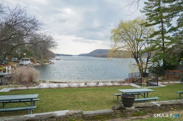 82 Sherry Lane, New Milford, CT 06776