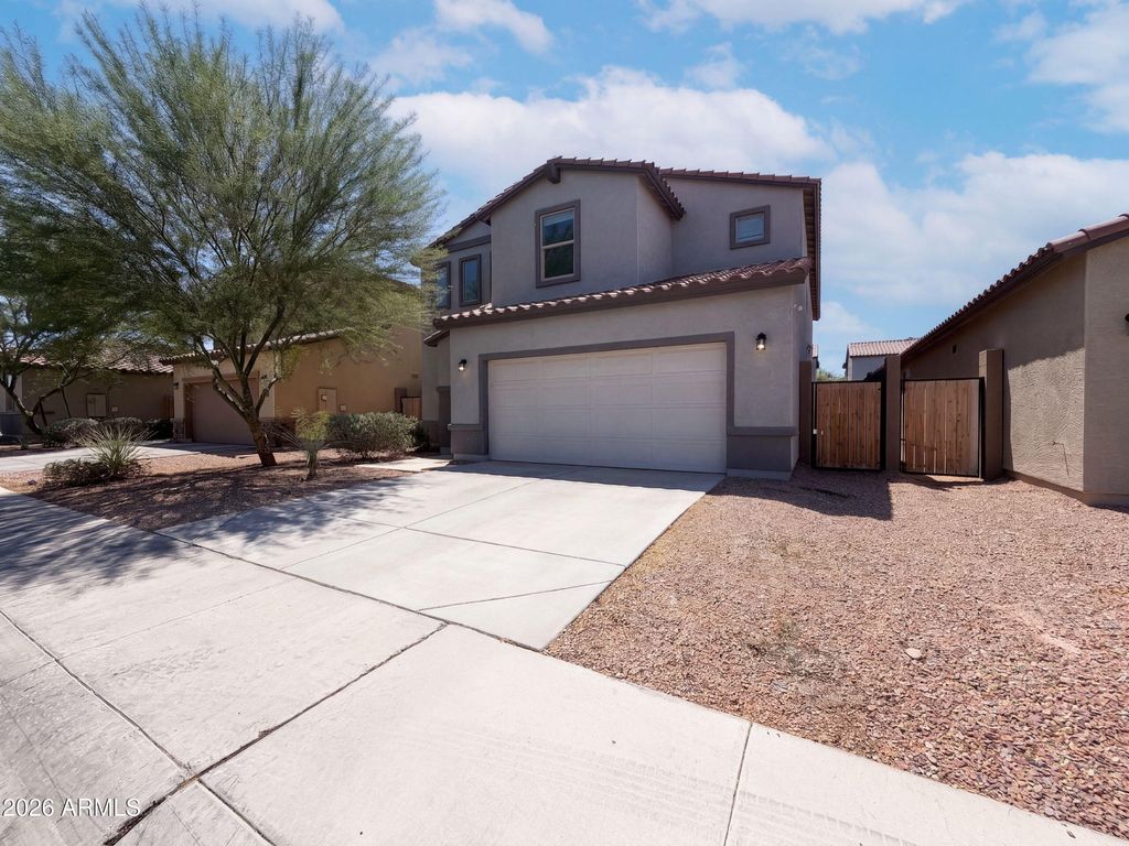 3325 W DUNBAR Drive, Phoenix, AZ 85041 — exterior