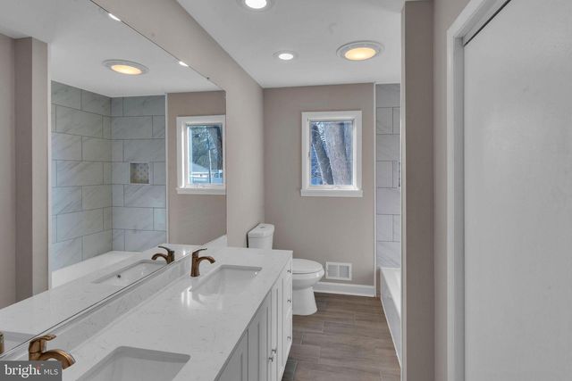 370 ROUTE 156, Hamilton, NJ 08620