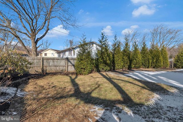 370 ROUTE 156, Hamilton, NJ 08620