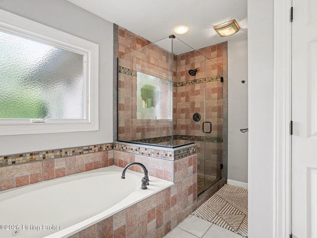 10400 Stone School Rd, Prospect, KY 40059