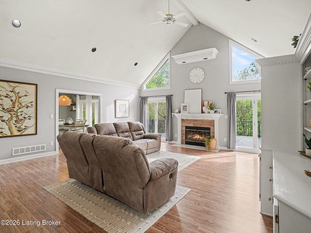 10400 Stone School Rd, Prospect, KY 40059