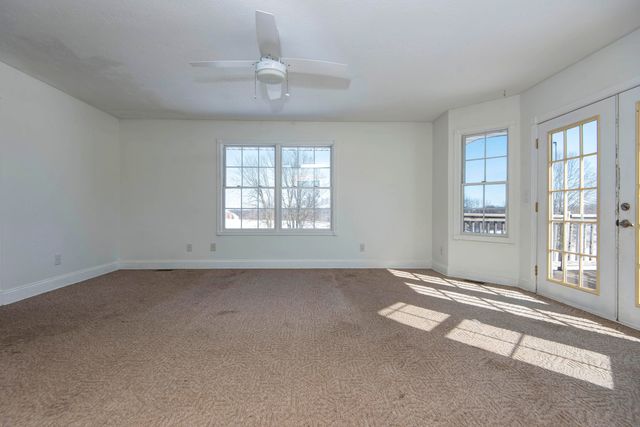 6419 N Wexford Lane, Springfield, MO 65803