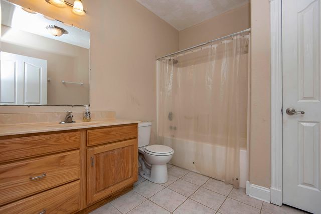 6419 N Wexford Lane, Springfield, MO 65803