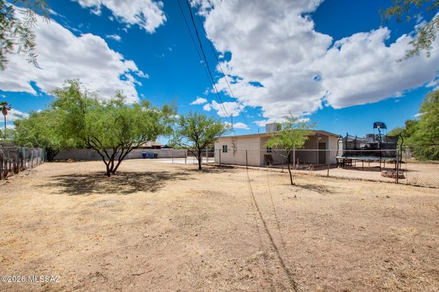 5847 E 28th Street, Tucson, AZ 85711