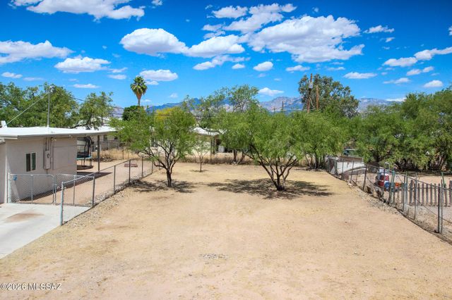 5847 E 28th Street, Tucson, AZ 85711