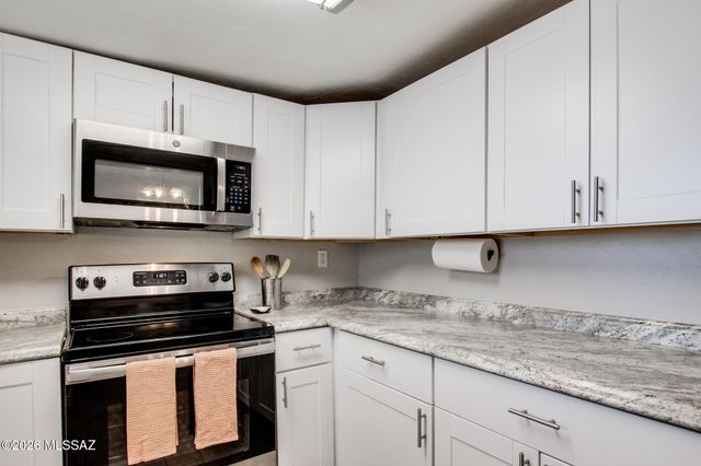 5847 E 28th Street, Tucson, AZ 85711