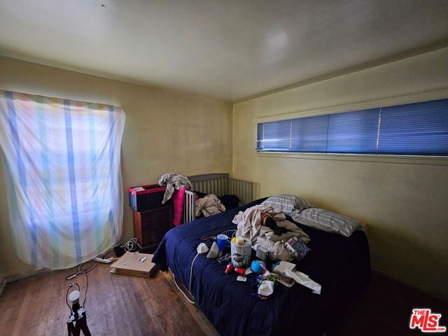 10245 S 5th Avenue, Inglewood, CA 90303