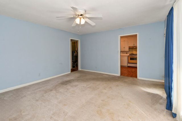 1825 S Weaver Avenue, Springfield, MO 65807