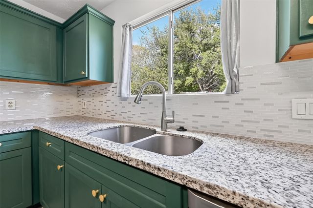 7115 Renfro Drive, Richmond, TX 77469