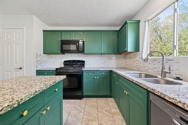 7115 Renfro Drive, Richmond, TX 77469