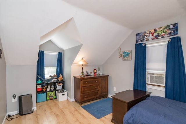 222 Plumtree Rd, Springfield, MA 01118