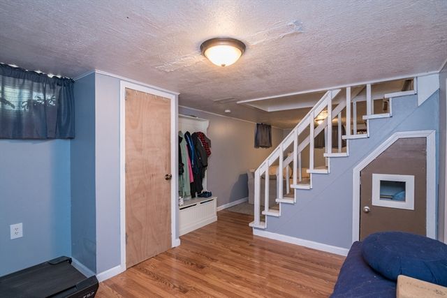 222 Plumtree Rd, Springfield, MA 01118