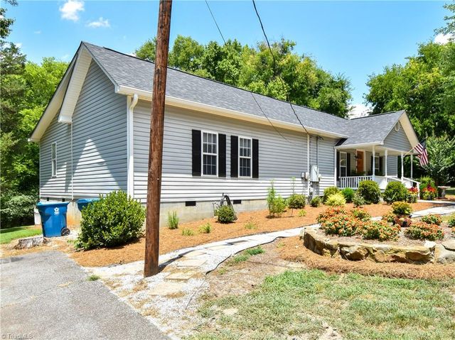 681 Sanford Avenue, Mocksville, NC 27028