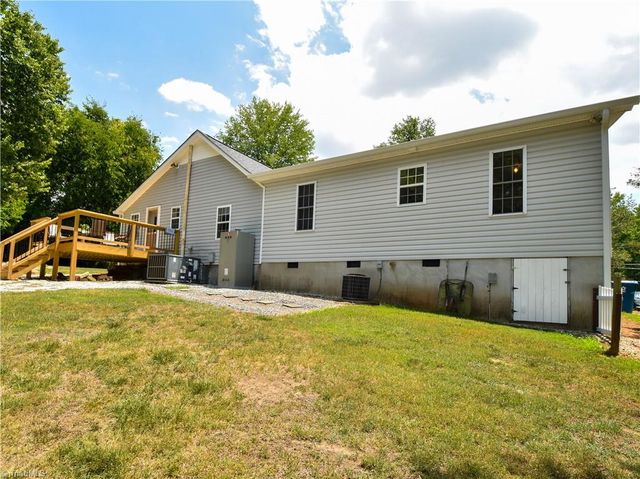 681 Sanford Avenue, Mocksville, NC 27028