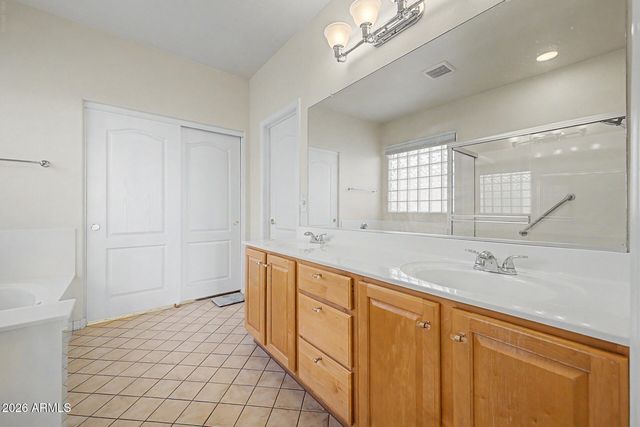 3161 E GLENEAGLE Drive, Chandler, AZ 85249