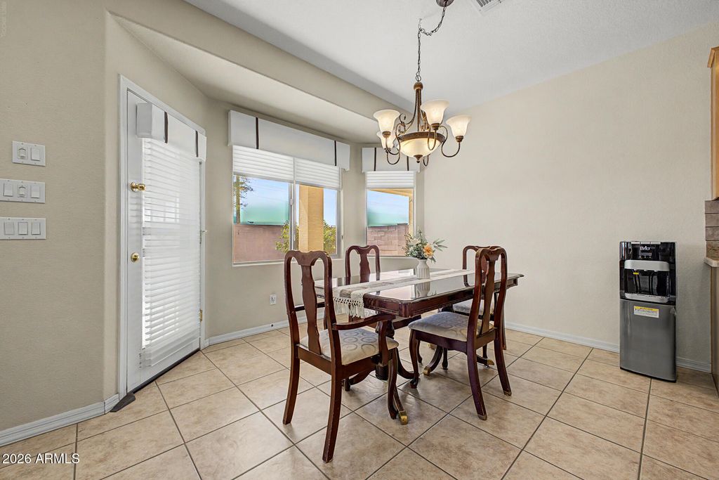 3161 E GLENEAGLE Drive, Chandler, AZ 85249 — photo 5