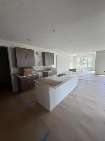 10545 Sharon Lee Lane, Portage, MI 49024