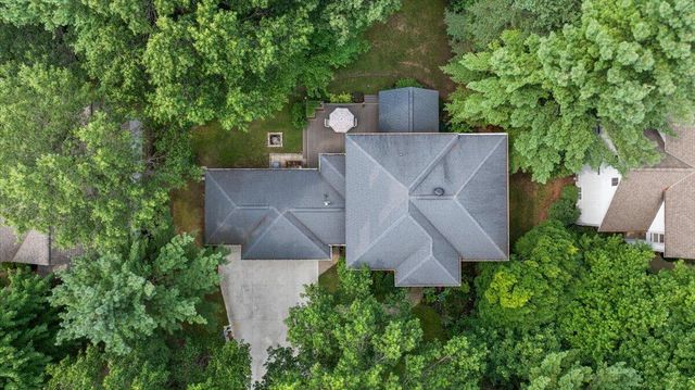 2931 Brookwind Drive, Holland, MI 49424