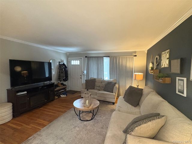 4429 Express Drive N, Ronkonkoma, NY 11779