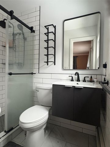 4429 Express Drive N, Ronkonkoma, NY 11779