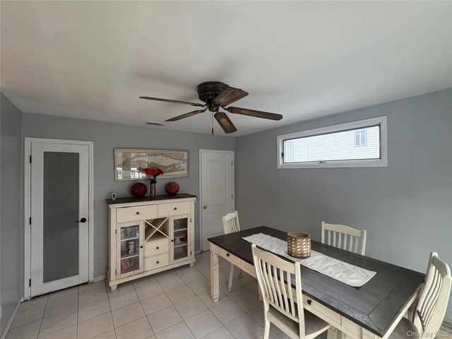 4429 Express Drive N, Ronkonkoma, NY 11779