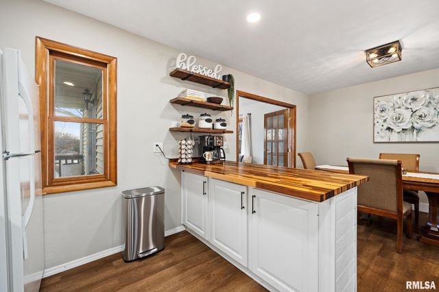 3306 W BIRKSHIRE Drive, Peoria, IL 61614