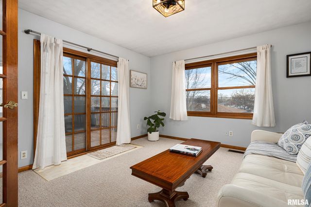 3306 W BIRKSHIRE Drive, Peoria, IL 61614