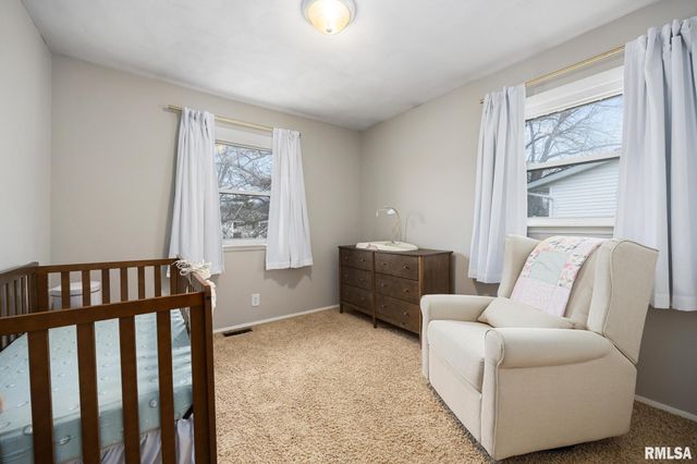 3306 W BIRKSHIRE Drive, Peoria, IL 61614