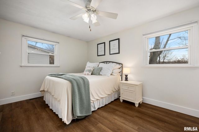 3306 W BIRKSHIRE Drive, Peoria, IL 61614