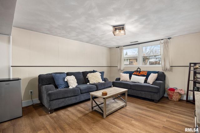 3306 W BIRKSHIRE Drive, Peoria, IL 61614