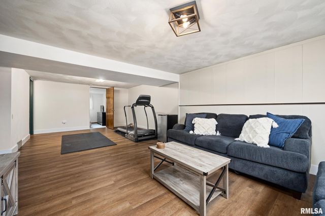 3306 W BIRKSHIRE Drive, Peoria, IL 61614