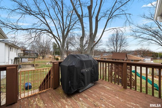 3306 W BIRKSHIRE Drive, Peoria, IL 61614