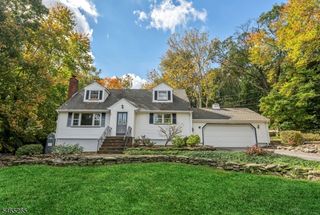 13 Holiday Ln, West Milford Twp., NJ 07480