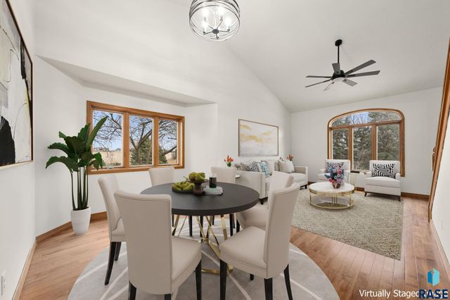 7604 E Palomino Rd Road, Sioux Falls, SD 57110