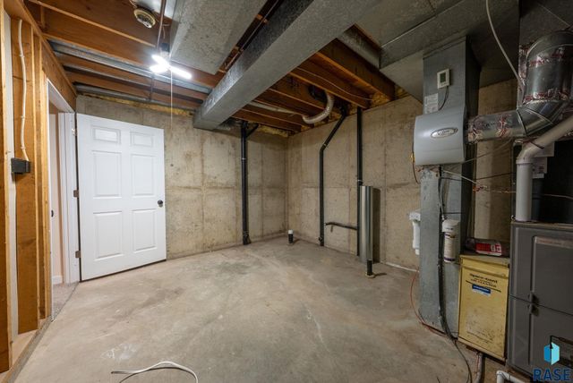 7604 E Palomino Rd Road, Sioux Falls, SD 57110