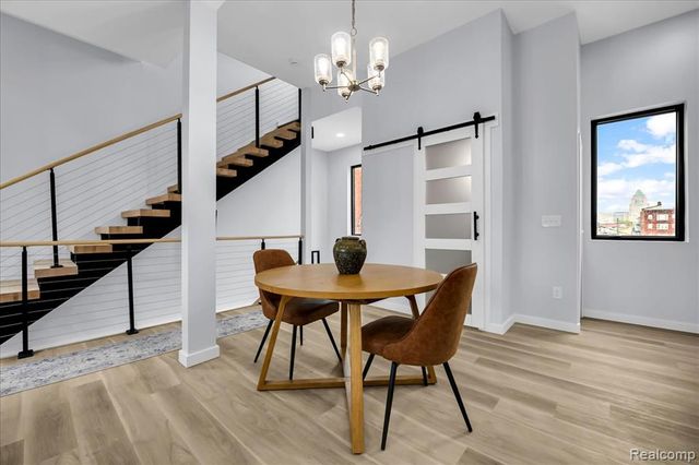 177 Gladstone 3, Detroit, MI 48202